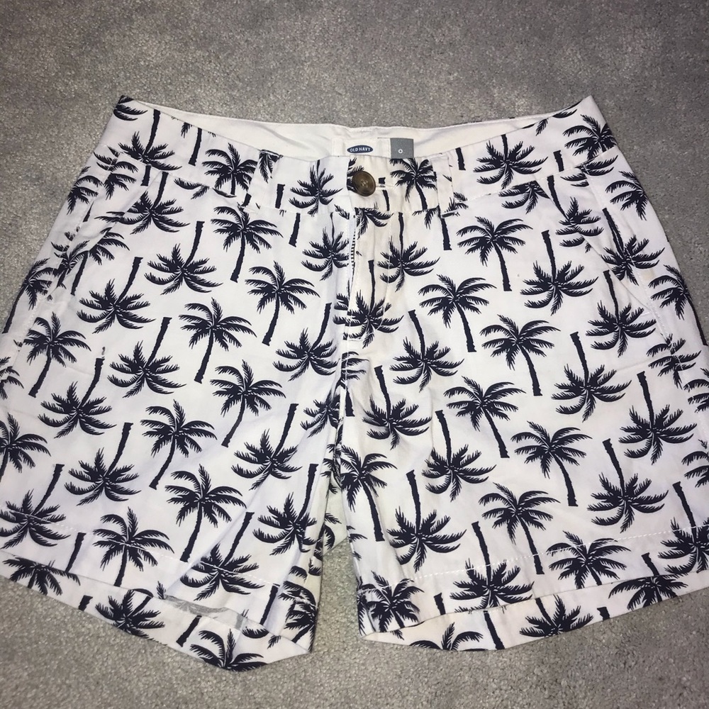 Old Navy palm tree shorts